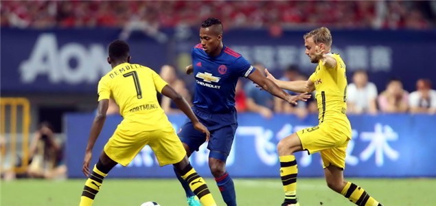 比较谁更出 比较谁更出